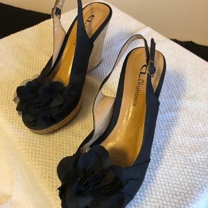 Black, corked wedges